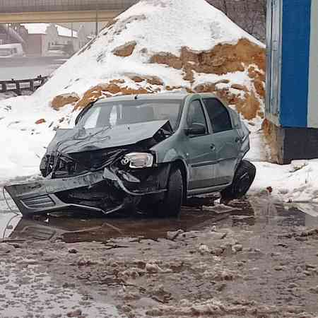 Автомобили с неисправной АКПП Рено Логан, 2012, МКПП выкупили за 185000